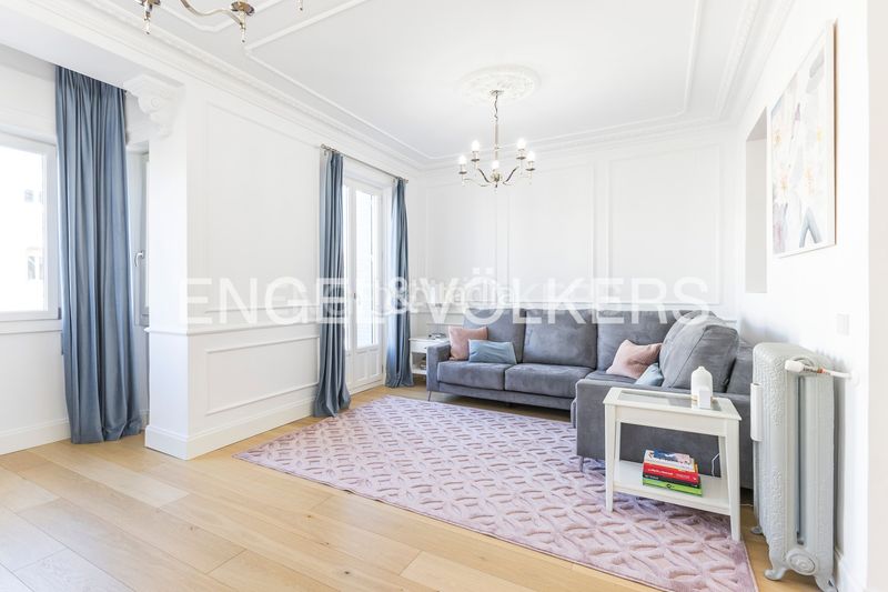 Piso reformado con vistas bonitas en Jerónimos Madrid - Imagen 4