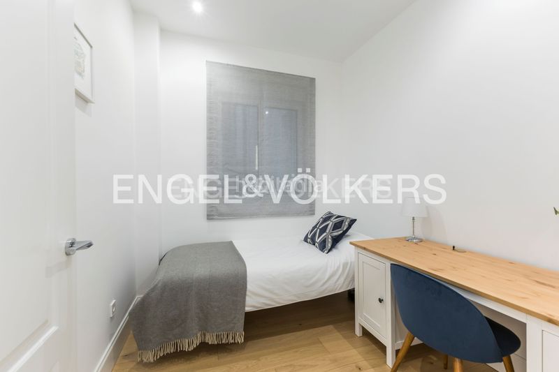 Piso reformado con vistas bonitas en Jerónimos Madrid - Imagen 29