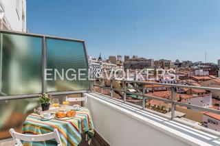 Location Appartement à Palacio. Apartamento amueblado con terraza y despejadas vistas sobre plaz
