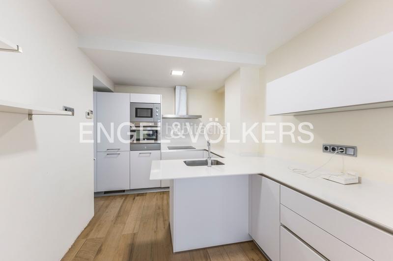 Foto 295a403e-d973-4e51-9643-38d91446a81e. Location appartement avec chauffage dans El Viso Madrid