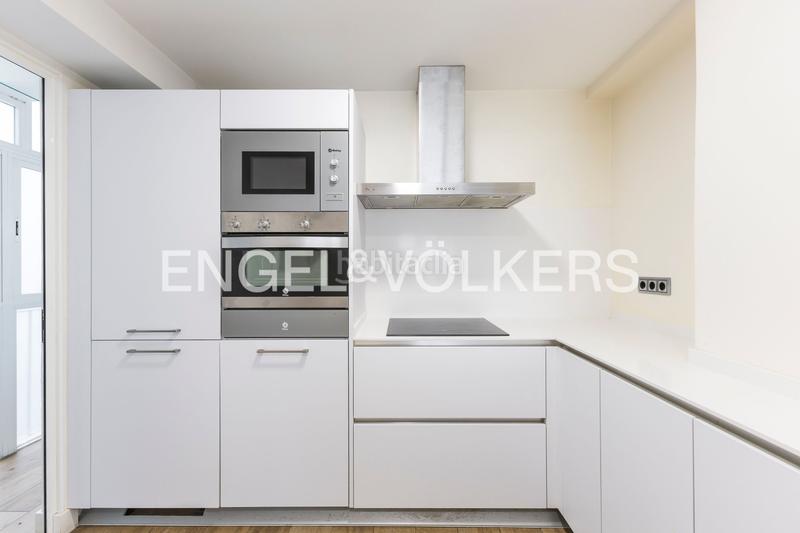 Foto d15fa30d-73f5-46d6-9aa1-76a8f48ddea6. Location appartement avec chauffage dans El Viso Madrid
