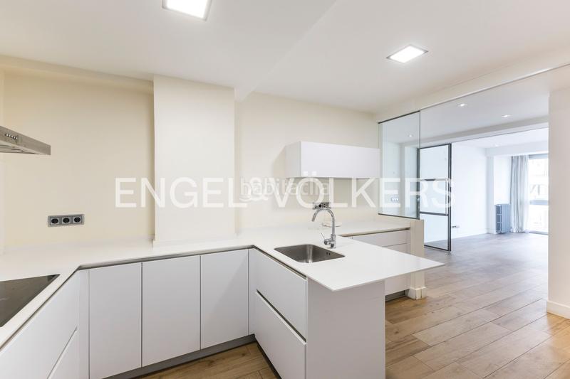 Foto 0567d39e-dc3f-4ee5-aae5-22d5a57bc488. Miete appartement mit heizung in El Viso Madrid