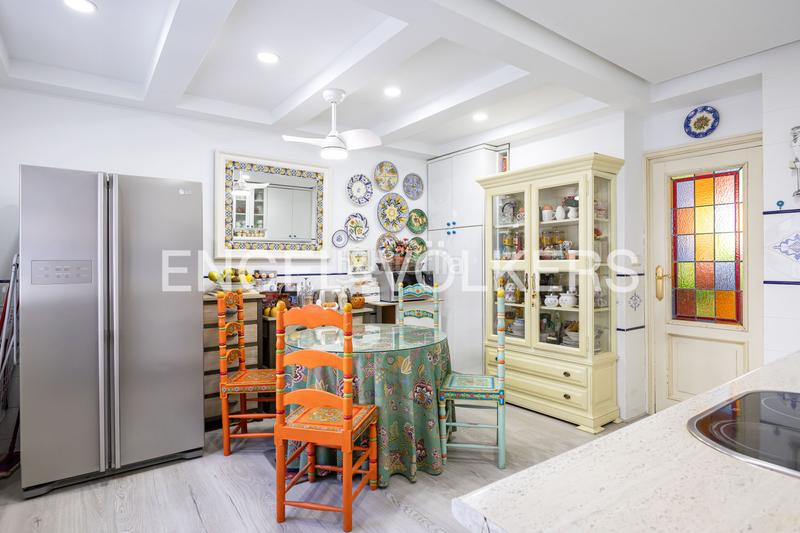 Foto 0d390cb7-1d1f-4a09-894c-f6ef7b2de06b. Apartment with heating in Lista Madrid