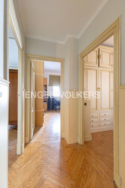 Foto 23bd7a99-d17a-485d-83bf-11d8abd82f01. Apartment with heating in Lista Madrid