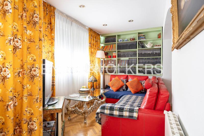 Foto ed093b03-882c-4b09-9ecf-5bc158207a8e. Apartment with heating in Lista Madrid