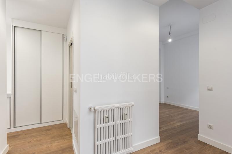 Foto 040fb5a8-2f4f-457c-bdf5-781d12246a69. Miete appartement mit heizung in Lista Madrid