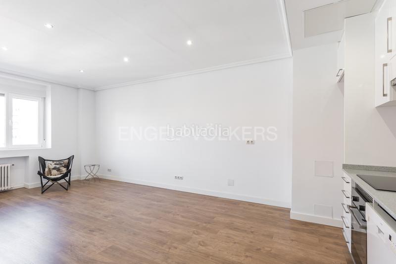 Foto 475e41aa-3c74-46f3-8ad0-6501a2c77907. Miete appartement mit heizung in Lista Madrid