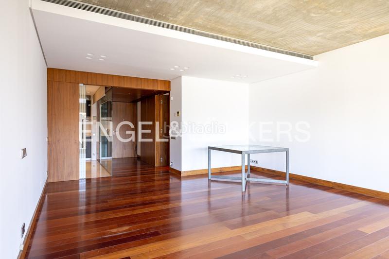 Foto b58dc0a3-ea44-4aac-9e0e-296315b62784. Lloguer apartament amb calefacció aparcament a Castellana Madrid