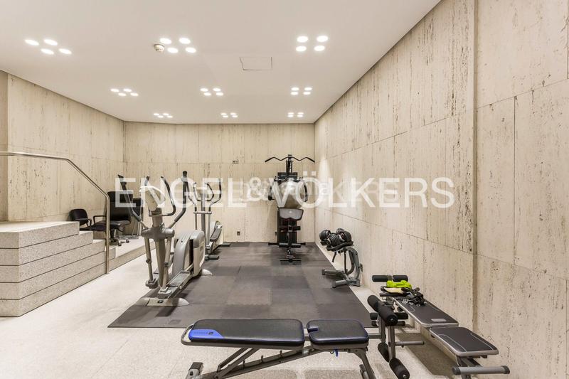 Foto 0a2a6218-f07a-4e73-90d0-b319ce3b8ddf. Miete appartement mit heizung parking in Castellana Madrid