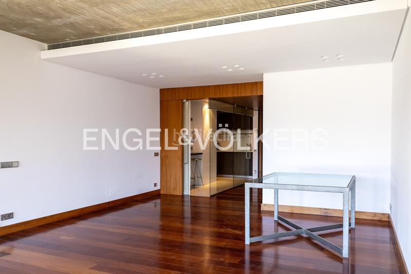 Foto 0c29047c-5d0e-4e7f-b54d-4cafd6731158. Miete appartement mit heizung parking in Castellana Madrid