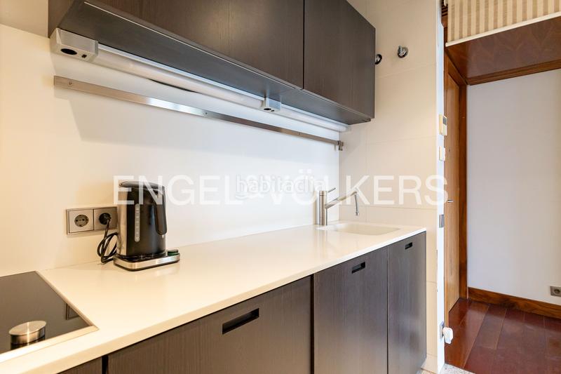 Foto 94feaae6-77b8-4d1d-bd2c-17b9ee9028d7. Miete appartement mit heizung parking in Castellana Madrid