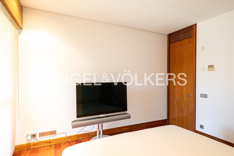 Foto bdf1a0e5-e3f0-46fc-af0f-d9628f76fe91. Miete appartement mit heizung parking in Castellana Madrid