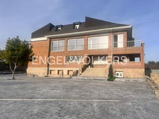 Alquiler Estudio en Raya del Palancar-Guadamonte. Estudio con terraza para estudiantes