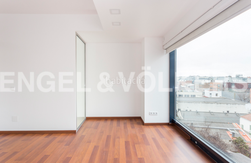 Foto 5728f951-97f8-49f3-a20c-e0cd39a0d19b. Alquiler apartamento fantastico piso de 2 habitaciones con 2 plazas de garaje en Madrid