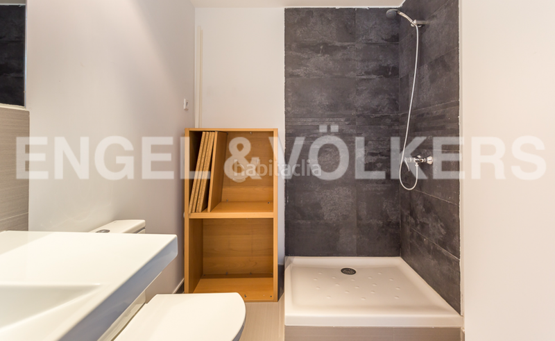 Foto cccdd148-8ea6-4f68-be3e-c10d4a8d169f. Alquiler apartamento fantastico piso de 2 habitaciones con 2 plazas de garaje en Madrid