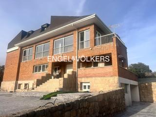 Lloguer Estudi a Raya del Palancar-Guadamonte. Estudio con jardín para estudiantes