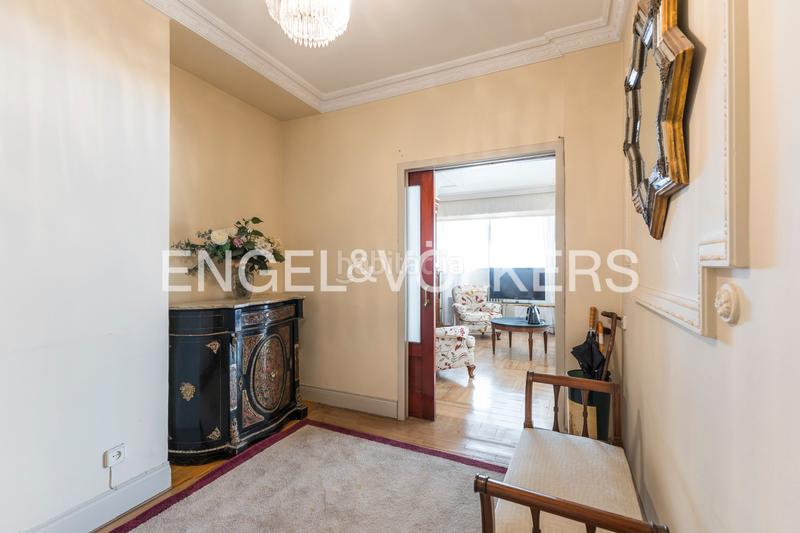 Foto b3346ae0-96d5-4475-bdc0-65deae8ebab7. Piccolo appartamento con riscaldamento parcheggio in Madrid