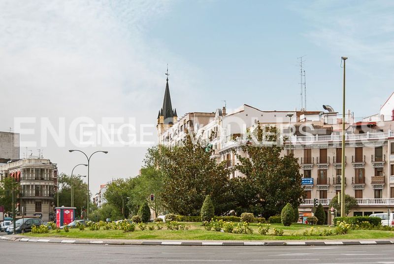 Foto f4c3ec4c-aa5d-4c01-bb27-5bacc5f5d388. Pis amb calefacció aparcament a Cuatro Caminos - Azca Madrid