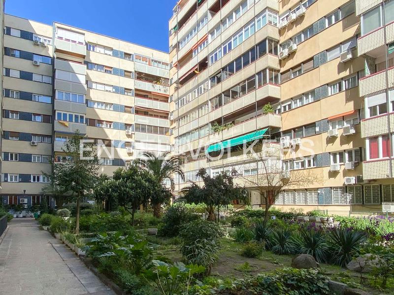 Foto f6033512-a797-48ae-90c9-5e017914a494. Piccolo appartamento con riscaldamento parcheggio in Madrid