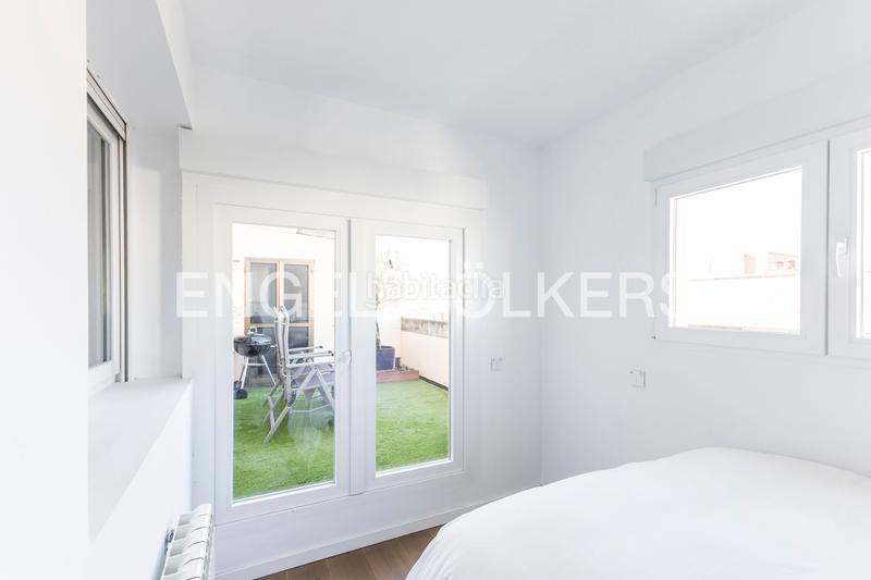 Foto 11a940e2-c4f4-4131-9f25-bc58fb0f1525. Alquiler apartamento piso reformado con terraza y piscina. en Madrid