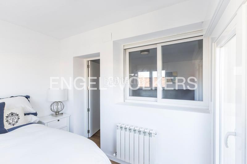Foto d8f8b744-3fb1-4f50-b27c-482cba0d9079. Alquiler apartamento piso reformado con terraza y piscina. en Madrid