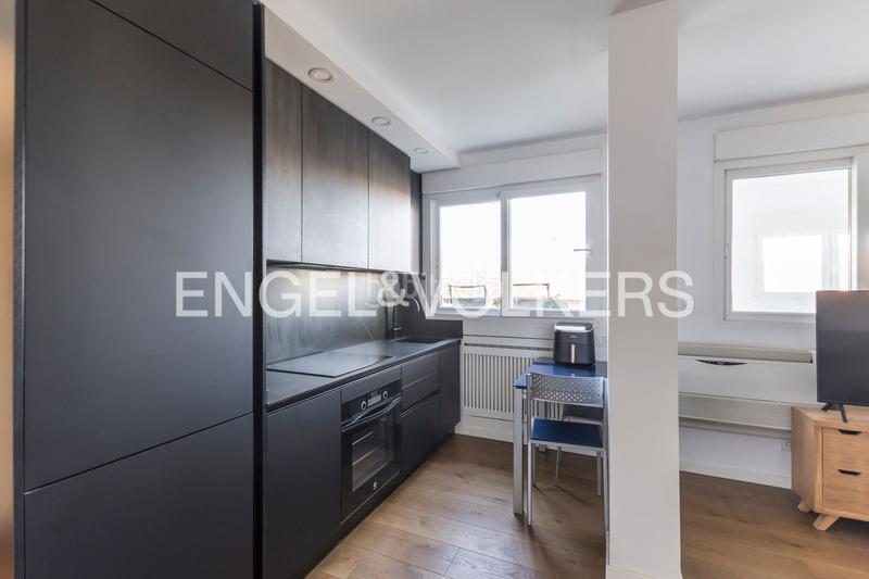 Foto 06c5f084-c451-4308-a8b3-111f95753a55. Lloguer apartament amb calefacció piscina a Goya Madrid