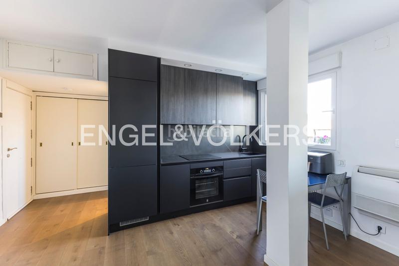 Foto cff282be-73dd-44b7-b8cc-1d7e2e0428f3. Lloguer apartament amb calefacció piscina a Goya Madrid