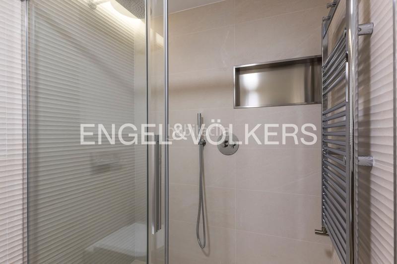 Foto 25a6d534-add3-49f5-8633-33b50de6daa1. Piccolo appartamento con riscaldamento piscina in Madrid