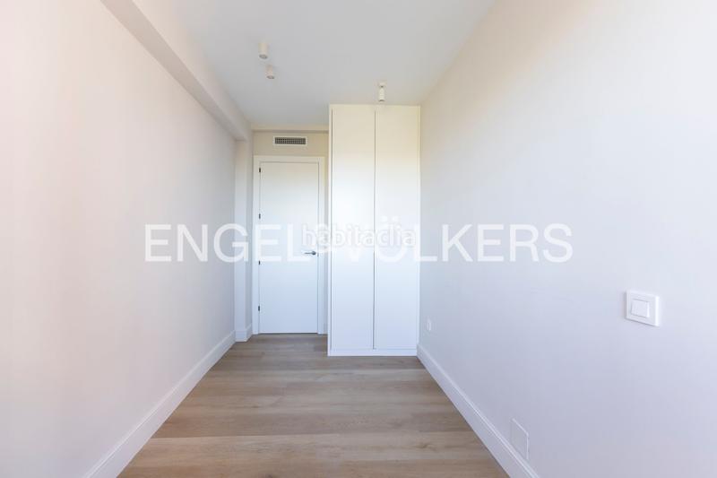 Foto 36c0dddd-58a2-4e4e-b2af-a82d64d12741. Piccolo appartamento con riscaldamento piscina in Madrid