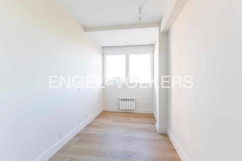 Foto 4d4dcb06-a0a2-4ca5-a9eb-1ee9a36d9ca1. Piccolo appartamento con riscaldamento piscina in Madrid