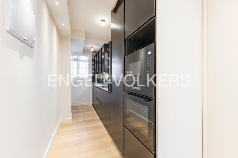 Foto b3065ace-b006-435d-a0f7-ae10e0874bb8. Piccolo appartamento con riscaldamento piscina in Madrid