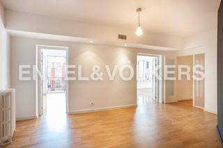 Location Appartement à Goya. Fantástico piso en calle odonnell en alquiler