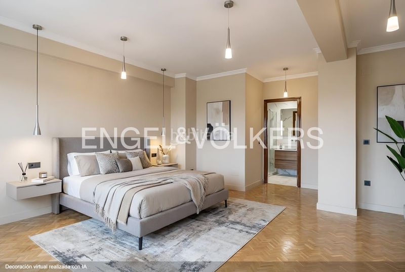 Foto 14013f91-a3ff-4005-80f9-e9fbae2f48db. Pis amb calefacció aparcament piscina a San Juan Bautista Madrid