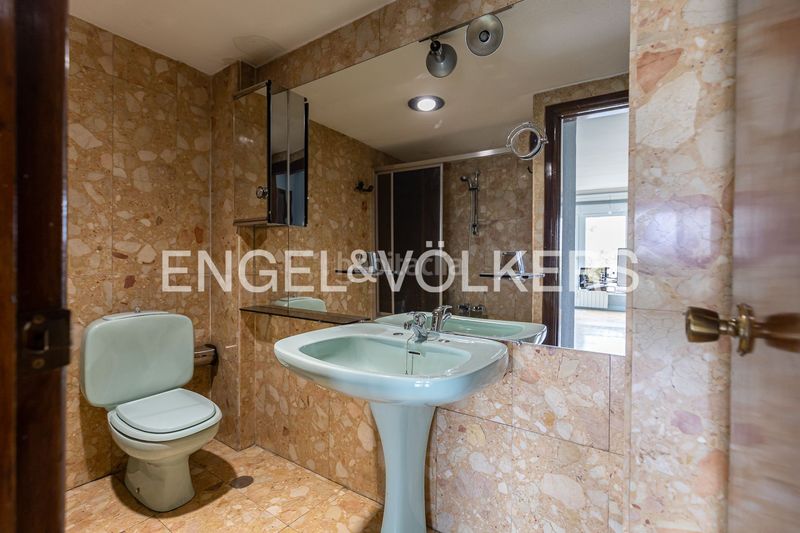 Foto 329e1e5b-6d72-441f-9f6c-381682a4e60d. Pis amb calefacció aparcament piscina a San Juan Bautista Madrid