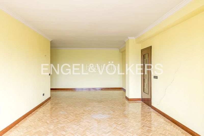 Foto 38941d1c-eaac-4787-8aad-cfe057234cd7. Pis amb calefacció aparcament piscina a San Juan Bautista Madrid