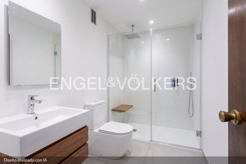 Foto 49b387e8-7060-4117-9afe-12ac74bccbe7. Pis amb calefacció aparcament piscina a San Juan Bautista Madrid