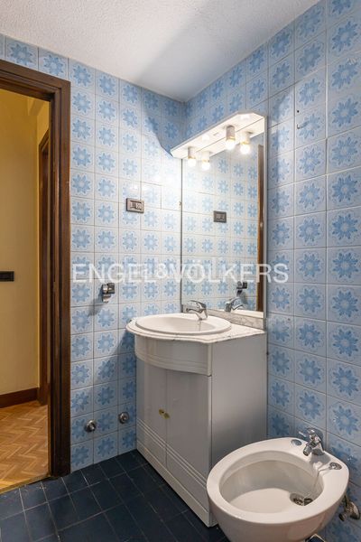 Foto ee108e22-d891-4e52-8835-329409a41407. Pis amb calefacció aparcament piscina a San Juan Bautista Madrid