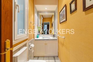 Haus in Cerro Alarcón. Unifamiliar con amplia parcela y piscina.