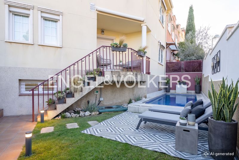 Foto 9ae6c0b7-907e-465d-b6b1-e7118f495641. Casa amb calefacció aparcament piscina a Corralejos-Campo de las Naciones Madrid