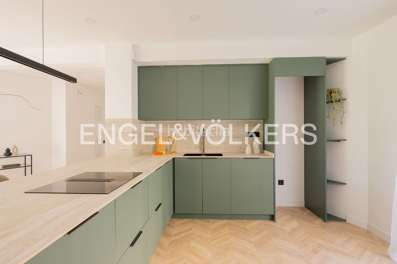 Foto ca824cc4-ce5b-4f50-860c-6cc64ecd6eb9. Piso exclusiva vivienda reformada a estrenar con terraza en el corazón de Prosperidad en Madrid