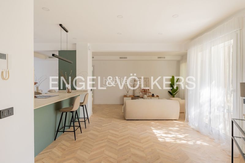 Foto f2b69c12-5d22-4ea7-b154-4f7fc2adf112. Piso exclusiva vivienda reformada a estrenar con terraza en el corazón de Prosperidad en Madrid