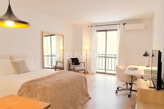Location Studio  Calle de la luna. Estudio con balcón a pasos de gran vía suministros incluidos