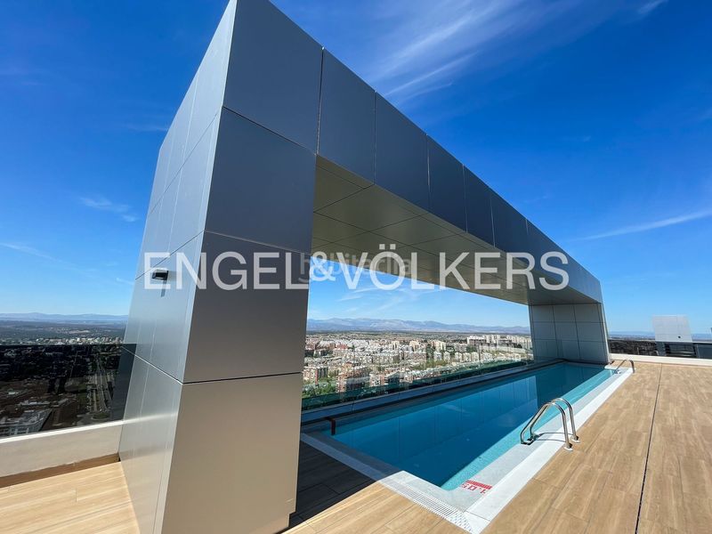 Foto 3c8fa69d-d039-4269-9f8c-aab13da1ddd5. Pis amb calefacció aparcament piscina a Valdeacederas Madrid