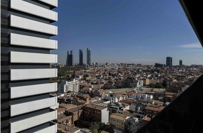 Foto 6aa17fb6-9482-40c3-ae53-02061fa1826f. Piso espectacular piso de lujo con vistas skyline en Madrid