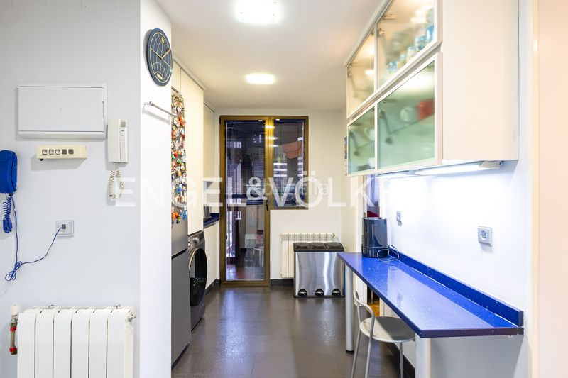 Foto ae2b39e9-f74d-47b2-b721-a86519e00e88. Pis amb calefacció aparcament a Estrella Madrid
