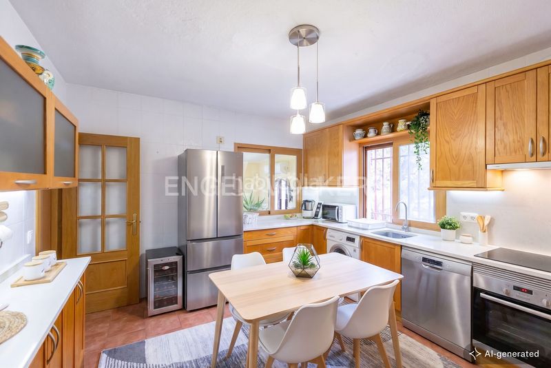 Foto f6d66c13-082a-46c0-b89c-d7f146e19c64. Casa amb calefacció aparcament a Casar (El)