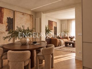 Appartamento  Calle de goya. Exclusivo piso exterior con tres balcones en finca clásica en re