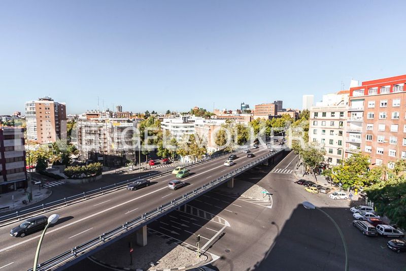 Foto cd8e9a49-7f72-45ec-810b-472a3fe22fa9. Pis amb calefacció a Prosperidad Madrid