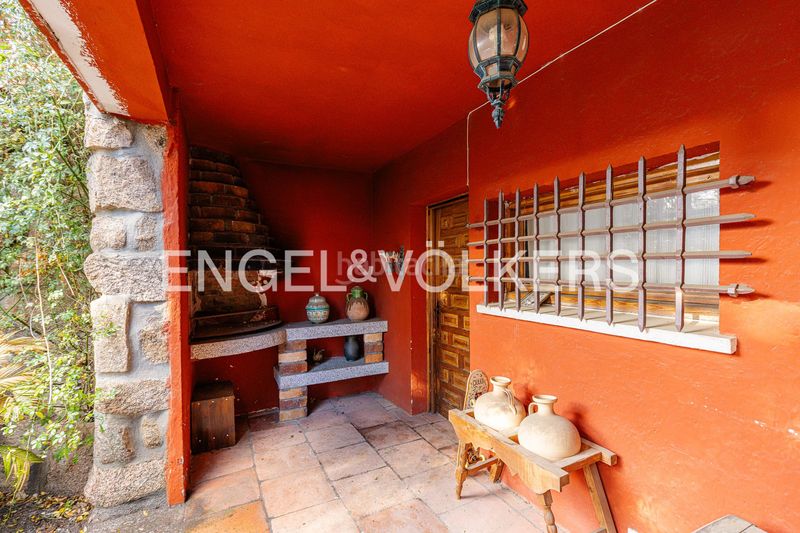 Foto 672bdffe-ce37-463b-8b54-c0da7643b926. Casa amb calefacció aparcament piscina a Parquelagos-Puente Nuevo Galapagar