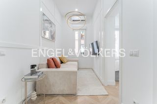 Rent Flat  Conde duque. Exclusivo piso en conde duque malasaña en alquiler
